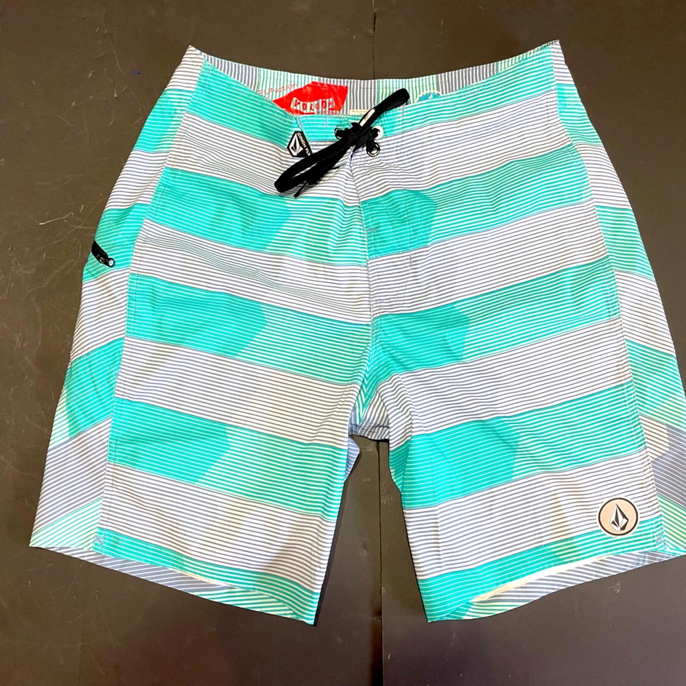 Volcom Size 32 -Surf Trunks
